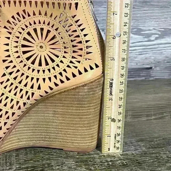 Jeffrey Campbell Rayos Perforated Cut out Wedge Heels Size 9.5 - Picture 12 of 14